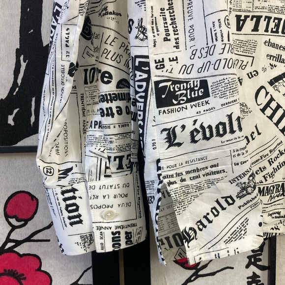 🏇 Sandro Newspaper Print Men's Shirt - Picture 11 of 13